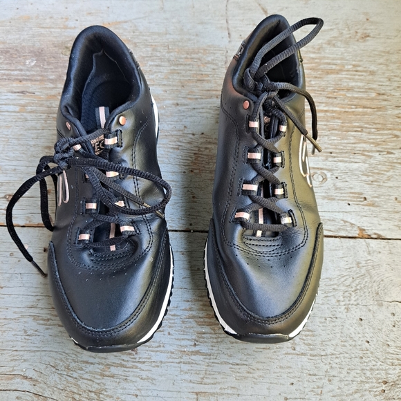 Black leather Skechers Sneakers - Picture 3 of 7